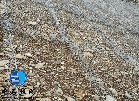 格賓石籠護(hù)坡 格賓石籠護(hù)坡